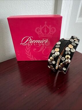 Premier Designs Black Vegan Leather Double Wrap Bracelet